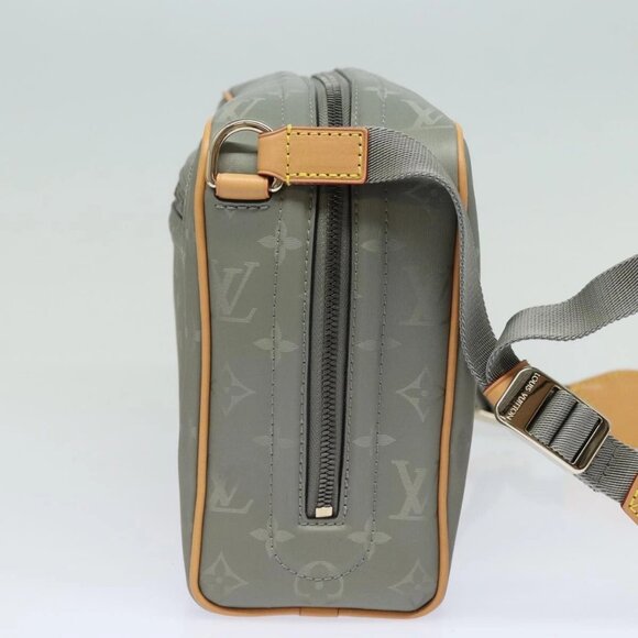LOUIS VUITTON Monogram titanium Camera Bag Shoulder Bag Gray M43884 Auth 79277SA - Picture 6 of 16